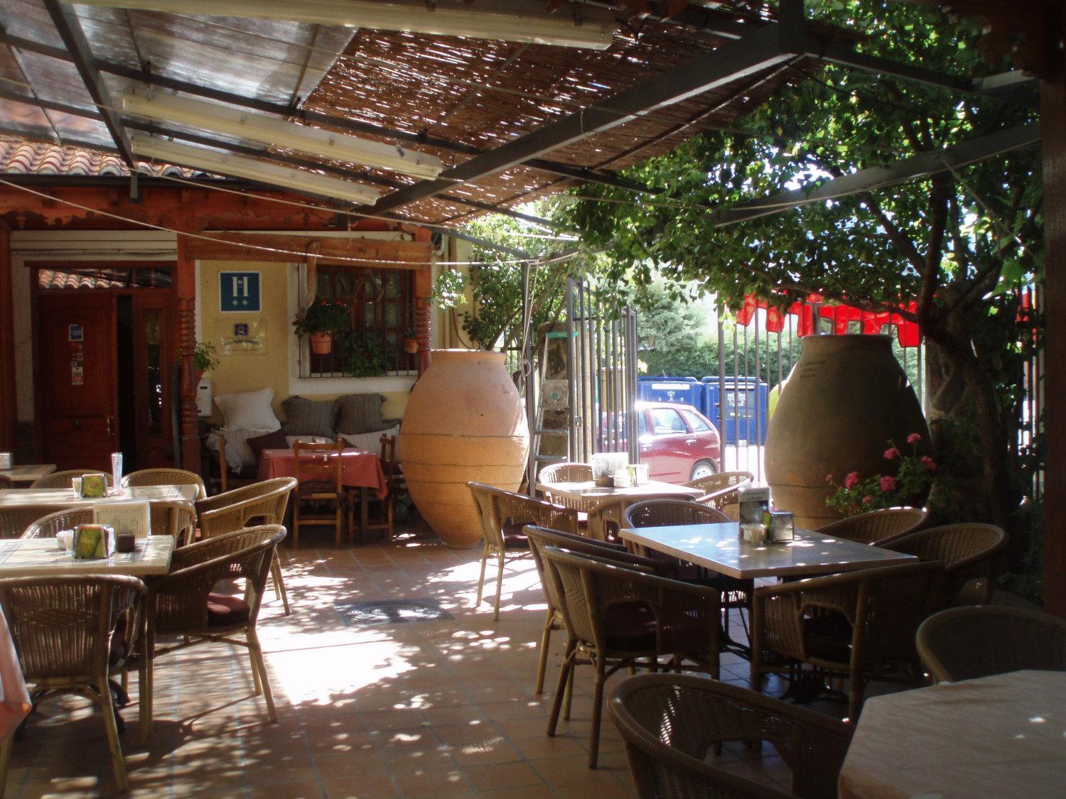 Hostal Restaurante La Muralla Canete  외부 사진